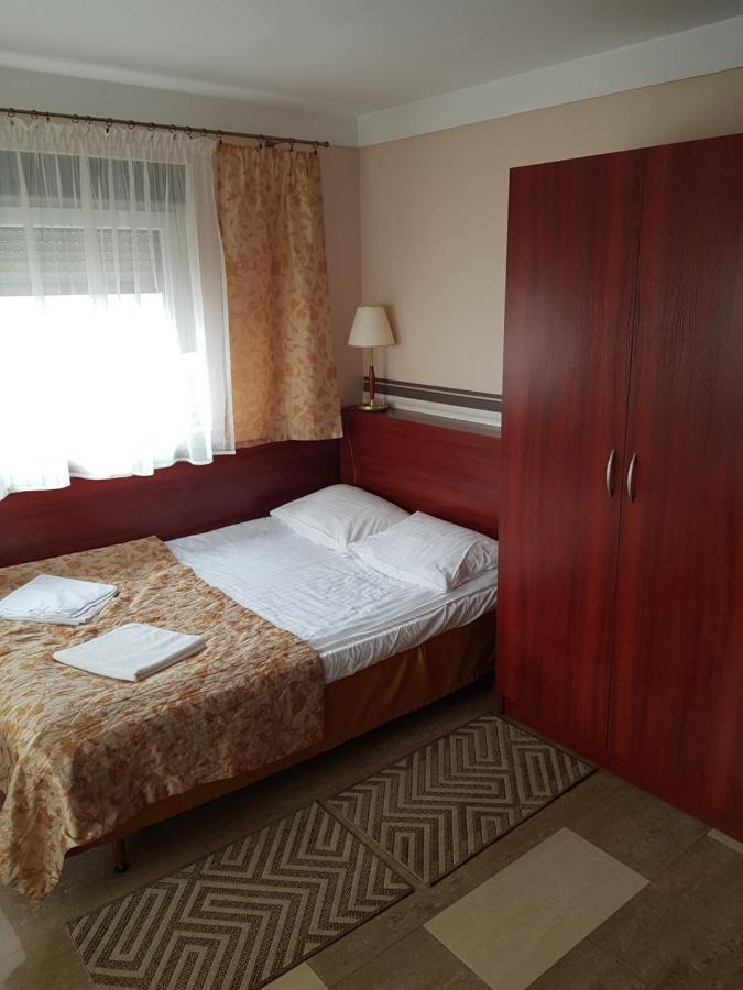 Motel Duet Granowo Kültér fotó